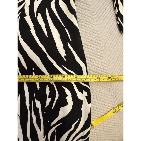 Diane Von Furstenberg DVF Black and White Zebra Print Long Sleeve Dress sz 2 - Picture 12 of 16